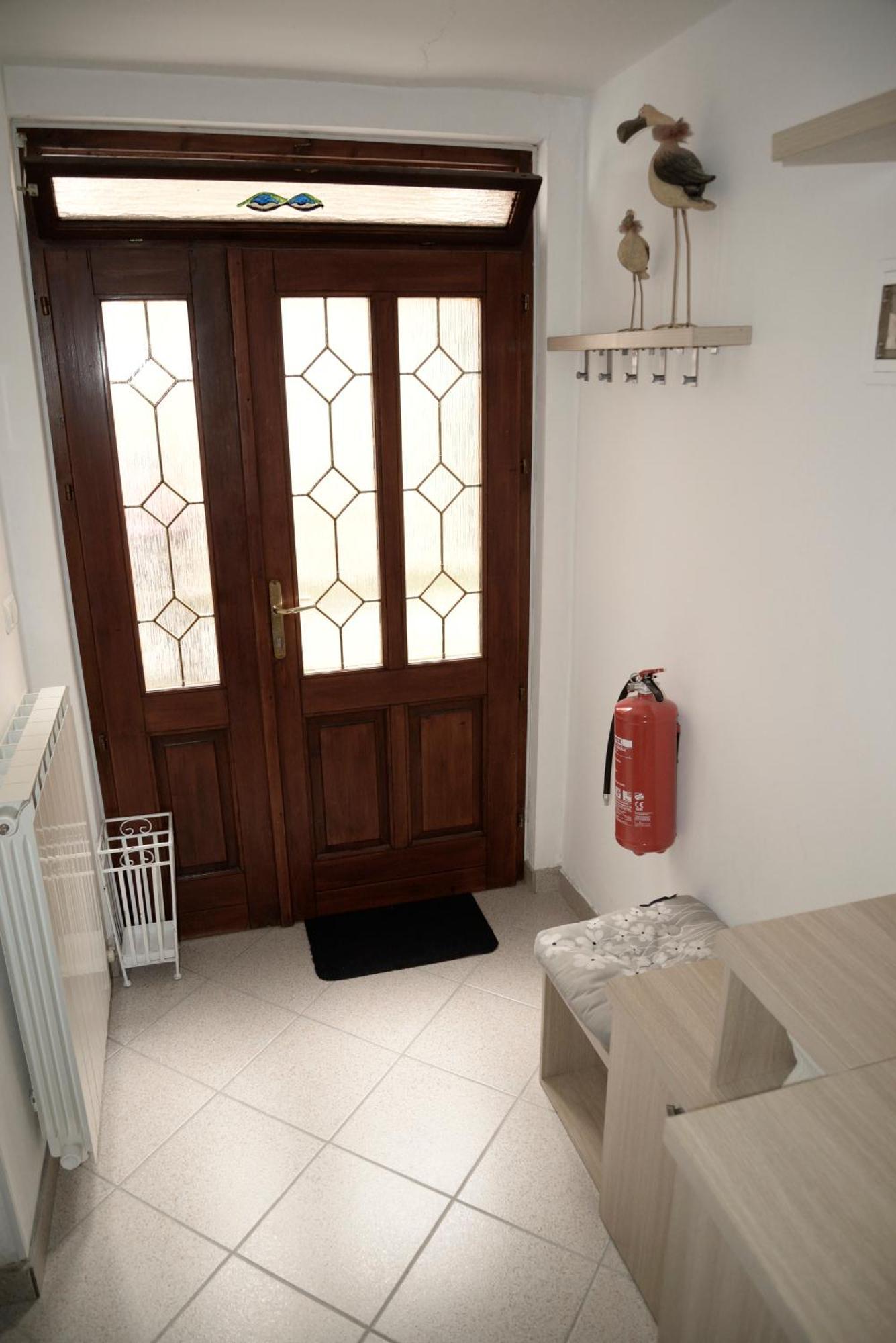 Medizen Apartment Изола Екстериор снимка