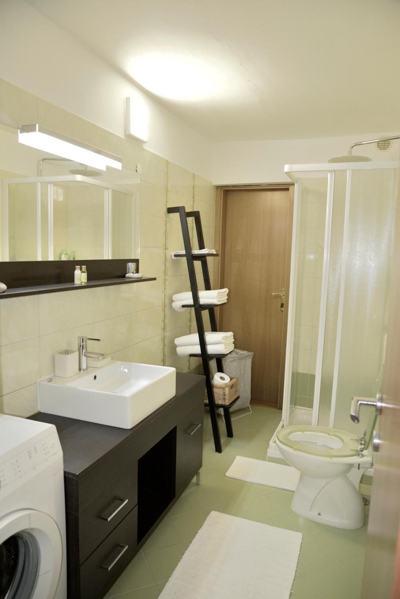 Medizen Apartment Изола Екстериор снимка