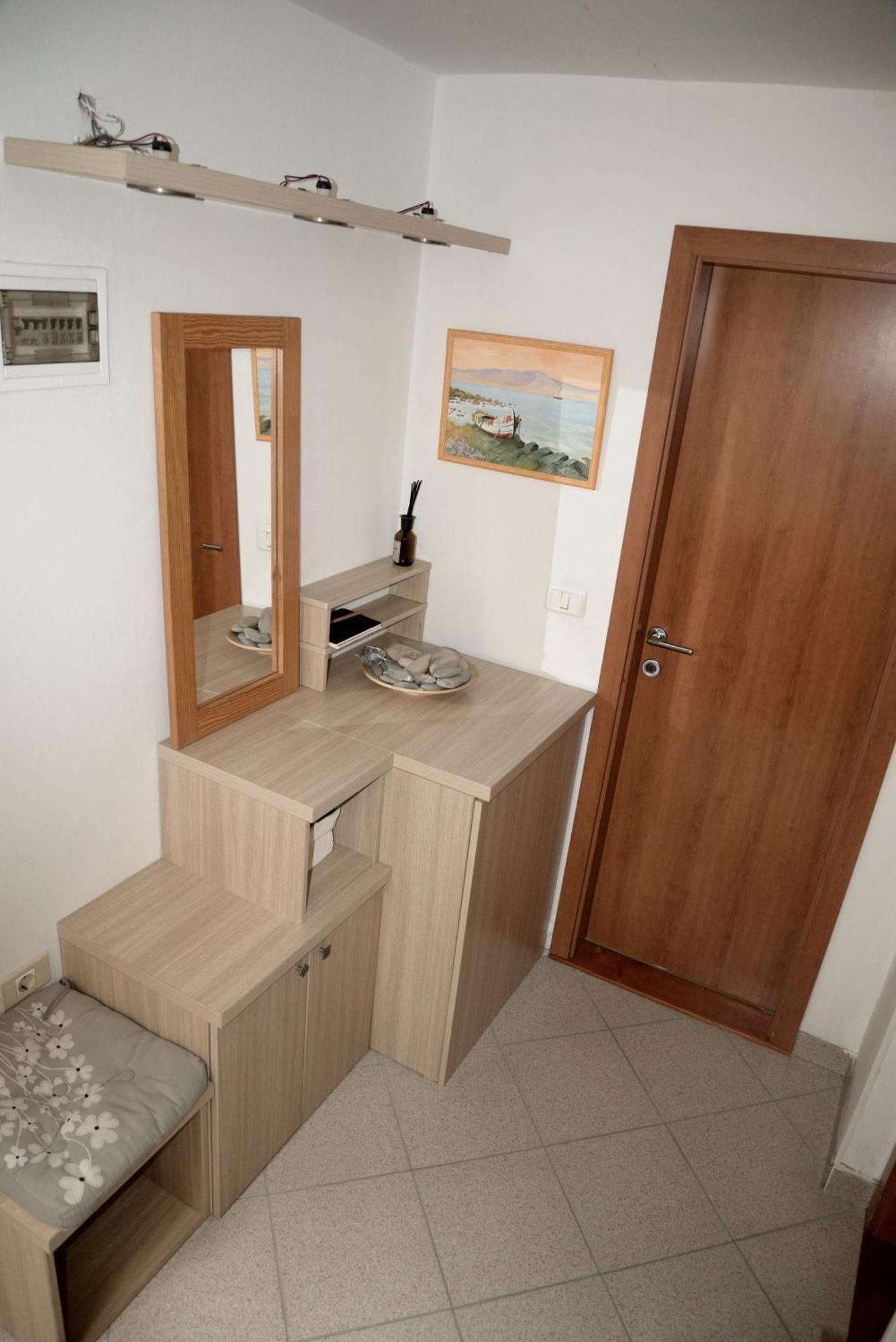 Medizen Apartment Изола Екстериор снимка